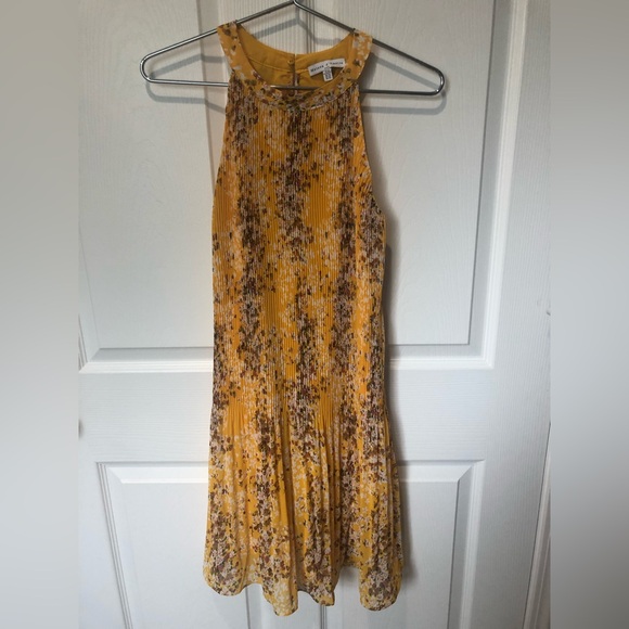Maison D’Amelie Dresses & Skirts - Maison DAmelie Yellow Floral Pleated Paris Halter Style Dress Size XS